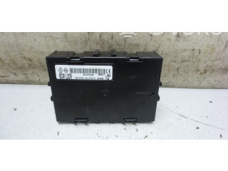 Pojistková skříňka Řídící jednotka BSM 8200652285   Renault Clio III 2006