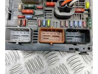 Pojistková skříňka 9807028580 Peugeot 3008 2014