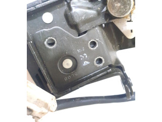 Замок багажника Mazda 3 I 2003 - 2006 года