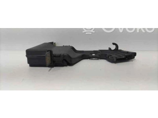 Pojistková skříňka Řídící jednotka BSM K9K830, 86438   Renault Megane III 2009