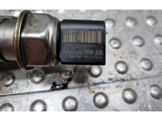 Топливная рампа 04L089D Skoda Octavia Mk3 (5E)