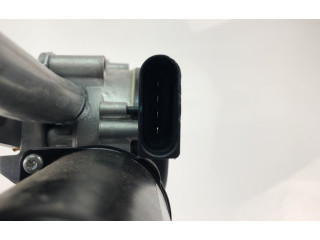 Моторчик дворников W227218, UK3100    Volvo XC60