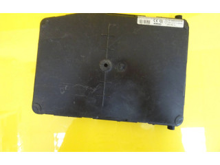Pojistková skříňka Řídící jednotka BSM 8200636729 Renault Clio III 2010