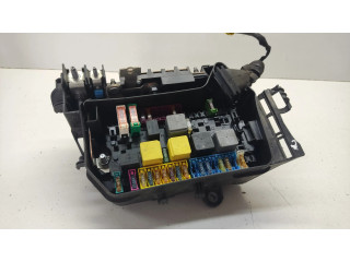 Блок предохранителей A0009827723, A0009828323   Mercedes-Benz A W176    