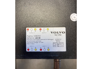 Блок управления V30136, VSB2X2   Volvo XC90