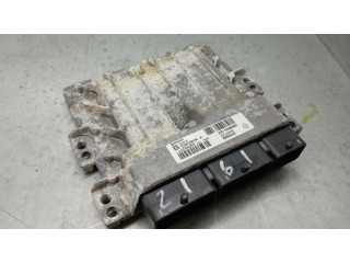 Řídící jednotka 237103606R Renault Captur 2014