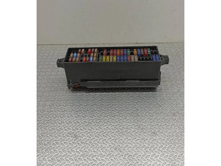 Блок предохранителей 63598004   Skoda Fabia Mk2 (5J)    