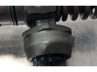 Форсунка 038130073BQ Audi A3 S3 8P