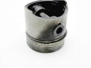 Píst Mercedes-Benz 100 W631