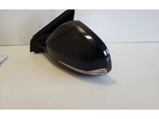 Зеркало электрическое        Volvo V40 Cross country  2013 -  года   