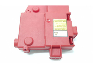 Блок предохранителей 6701050540, 670105054   Maserati Levante    