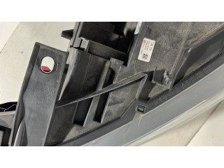 Передняя фара