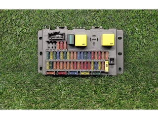 Блок предохранителей YQE103138, 518174503   Rover 75  