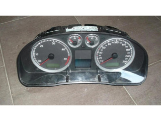 Přístrojová deska Volkswagen PASSAT B5.5 2001 3B0920827A