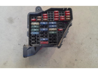 Pojistková skříňka Volkswagen PASSAT