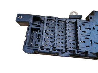 Блок предохранителей 9494207, 518323001 Volvo S80