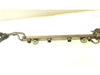 Топливная рампа 06A133317E   Audi A3 S3 8L 1.8 