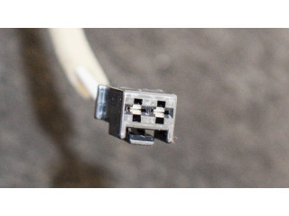 Громкоговоритель (громкоговорители) в передних дверях