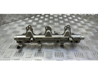 Топливная рампа 06J133317M Audi A5 8T 8F для двигателя Cdnc