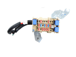 Блок предохранителей Infiniti Q50