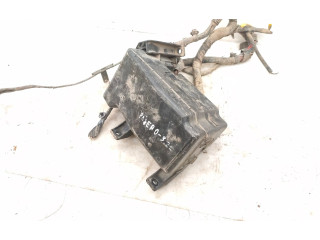 Pojistková skříňka YA1719 Mitsubishi Pajero 2000