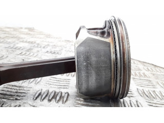 Píst    Saab 9-7X  pro benzínový motor 4.2  