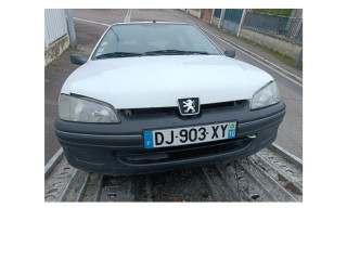 Zpětné zrcátko Peugeot 106 1997 5705E1, 5705E1