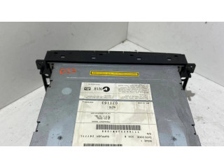 Радио/ проигрыватель CD/DVD / навигация