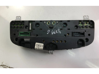 Přístrojová deska Toyota Avensis T220 2000 8380005280