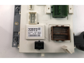 Блок предохранителей 31394392AB Volvo XC90