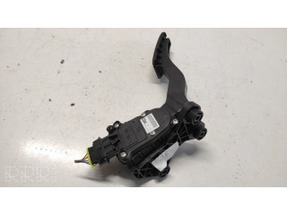 Педаль акселератора