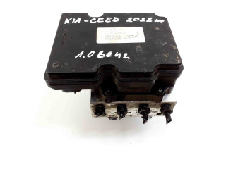 Блок АБС 6158941600   KIA  Ceed  2018 -  года