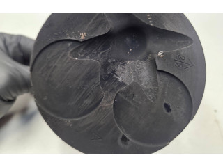 Поршень с шатуном om603.912 A6010302117, 6010302117 Mercedes-Benz E W124