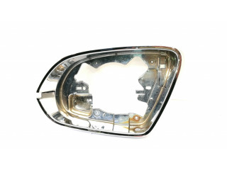 Пластиковая отделка зеркала