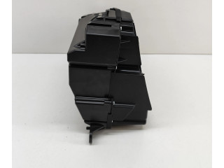 Дисплей 32374629 Volvo XC60