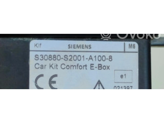 Радио/ проигрыватель CD/DVD / навигация