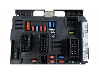 Блок предохранителей U118470002J, 965061858000   Citroen Berlingo    