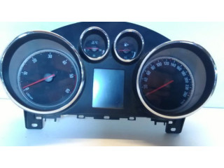 Přístrojová deska  Opel Zafira C 2011 13374901, 600775881  