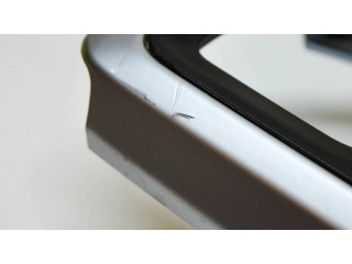 Отделка вокруг крышки топливного бака