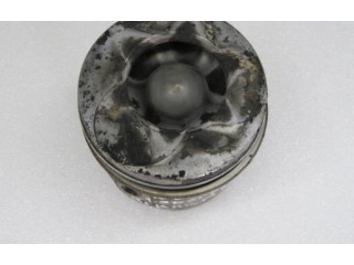 Поршень 5575W, K9KM768 Renault Clio III