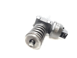 Форсунка 038130073AG    Skoda Octavia Mk2 (1Z)   