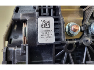 Подушка безопасности водителя 985705473R   Renault Scenic III -  Grand scenic III