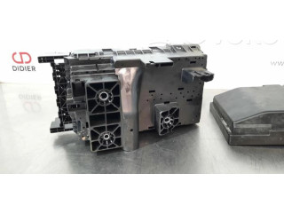 Блок предохранителей  68236670AE   Jeep Cherokee    