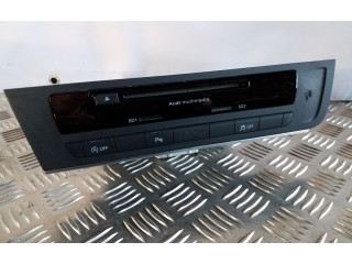 Радио/ проигрыватель CD/DVD / навигация