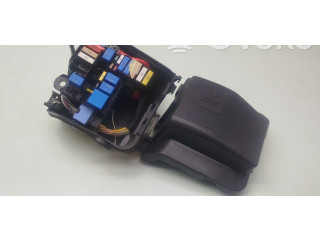 Блок предохранителей 243809584R, 243809584R Dacia Duster