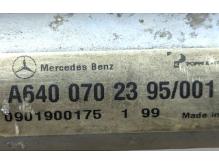 Топливная рампа A6110780449, A6400702395 Mercedes-Benz A W169 для двигателя OM 640.942