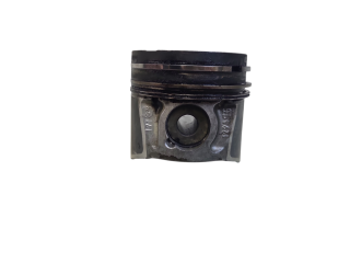  Поршень    Volvo V70  