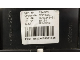 Přístrojová deska  BMW 7 F01 F02 F03 F04 2011   