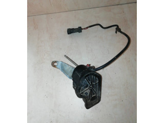 Моторчик стеклоочистителя 0390206953    Volvo V70