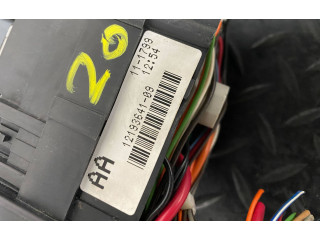 Блок предохранителей  12193641-09, 111799   Chevrolet Tahoe    